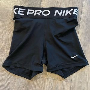 Nike Pro training short